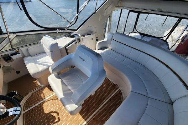 2005 Carver 396 MV