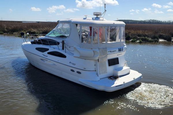 2005 Cruiser Yachts 455 Express