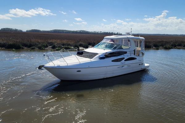 2005 Cruiser Yachts 455 Express