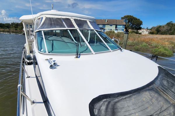 2005 Cruiser Yachts 455 Express