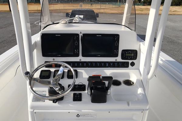 2015 Sea Hunt Gamefish 27