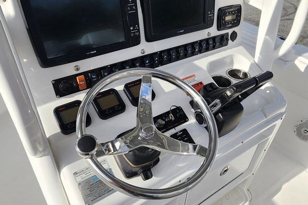 2015 Sea Hunt Gamefish 27
