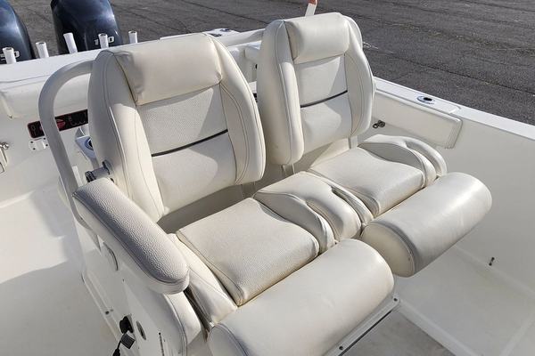 2015 Sea Hunt Gamefish 27