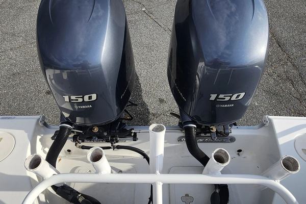 2015 Sea Hunt Gamefish 27