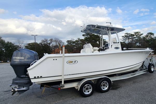 2015 Sea Hunt Gamefish 27