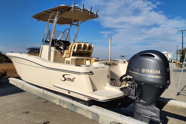 2017 Scout 215 XSF