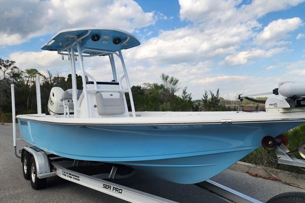 2018 Sea Pro 228 Bay