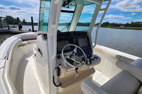 2020 Boston Whaler 280 Outrage